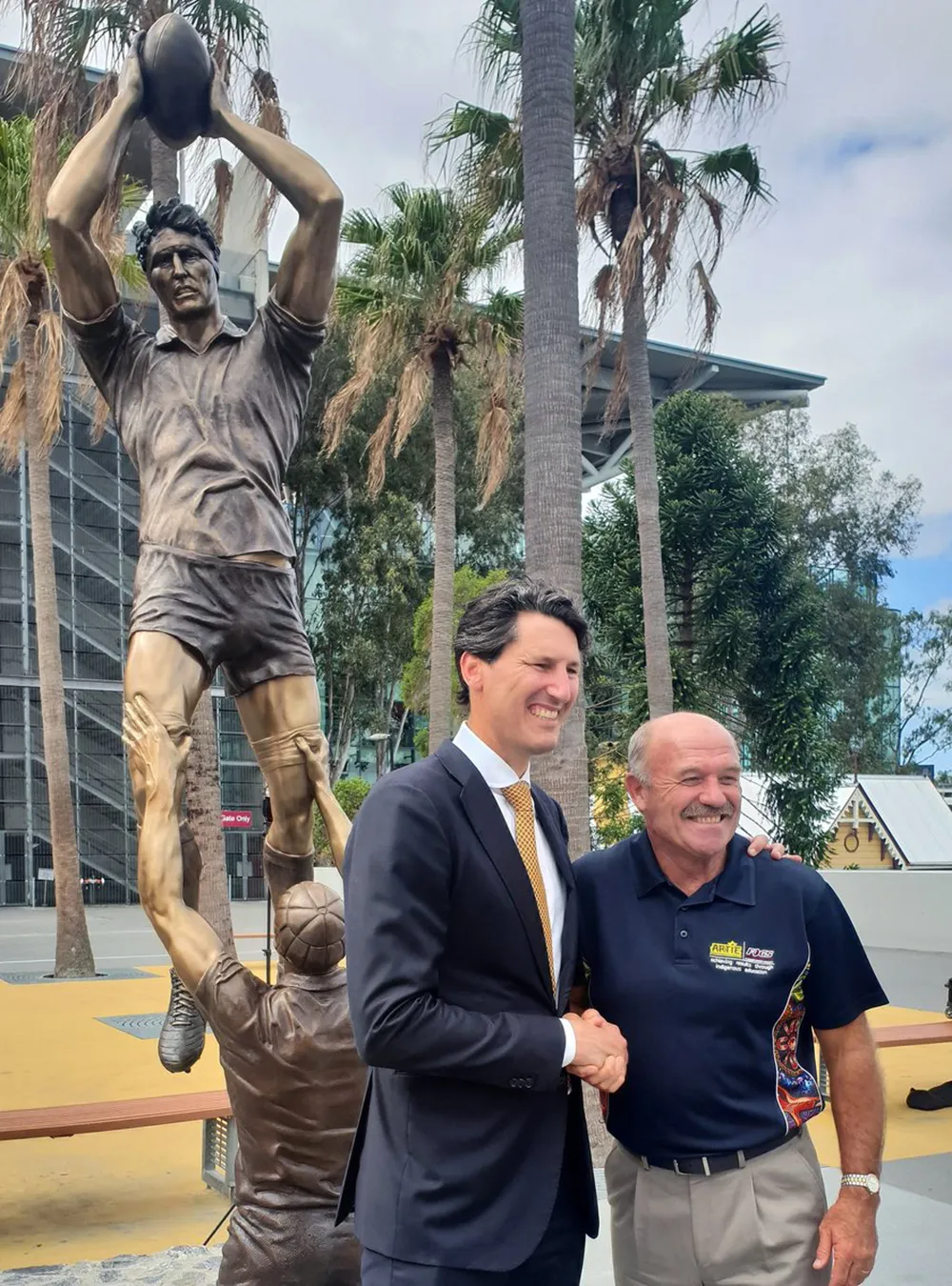 John Eales Rugby Tribute Statue majestically standing outside Suncorp Stadium in Queensland.